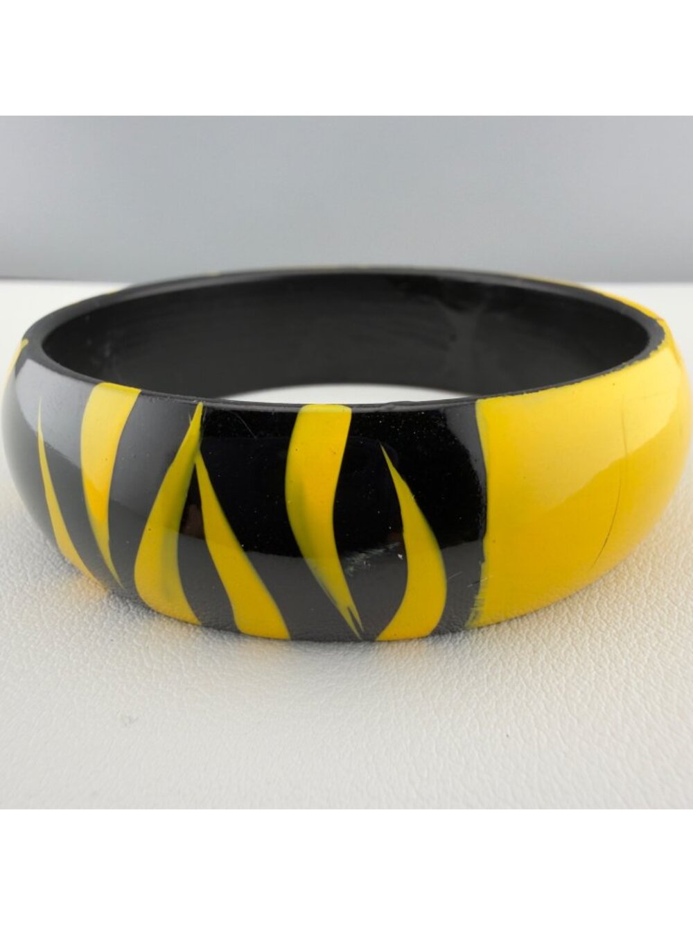 Vintage Bangle Bracelet Tiger Stripe Yellow Plastic Chunky Statement Retro Y2K